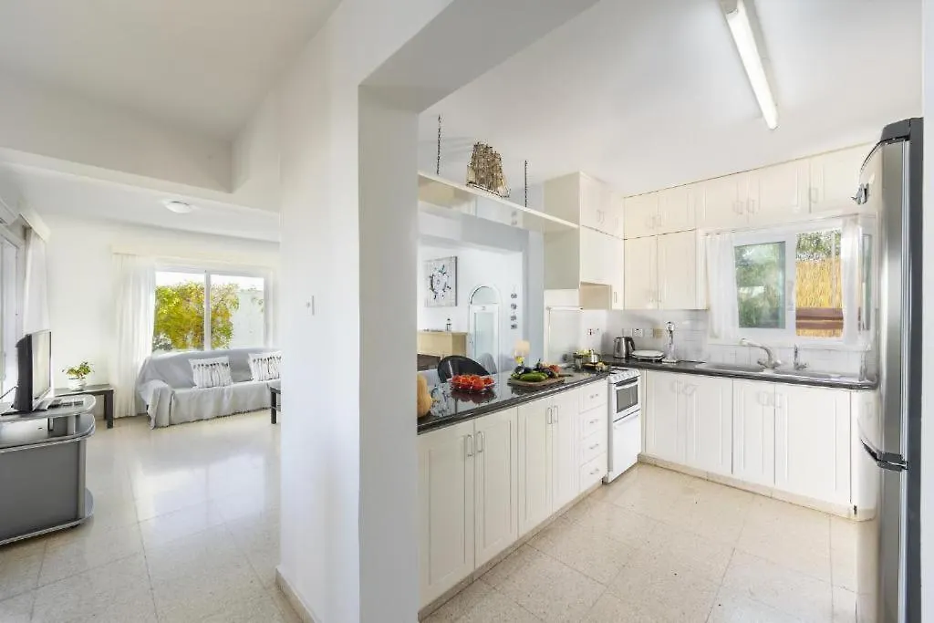 Protaras Fig Tree Bay Villa With Sea View &Jacuzzi 0*,  Cypr