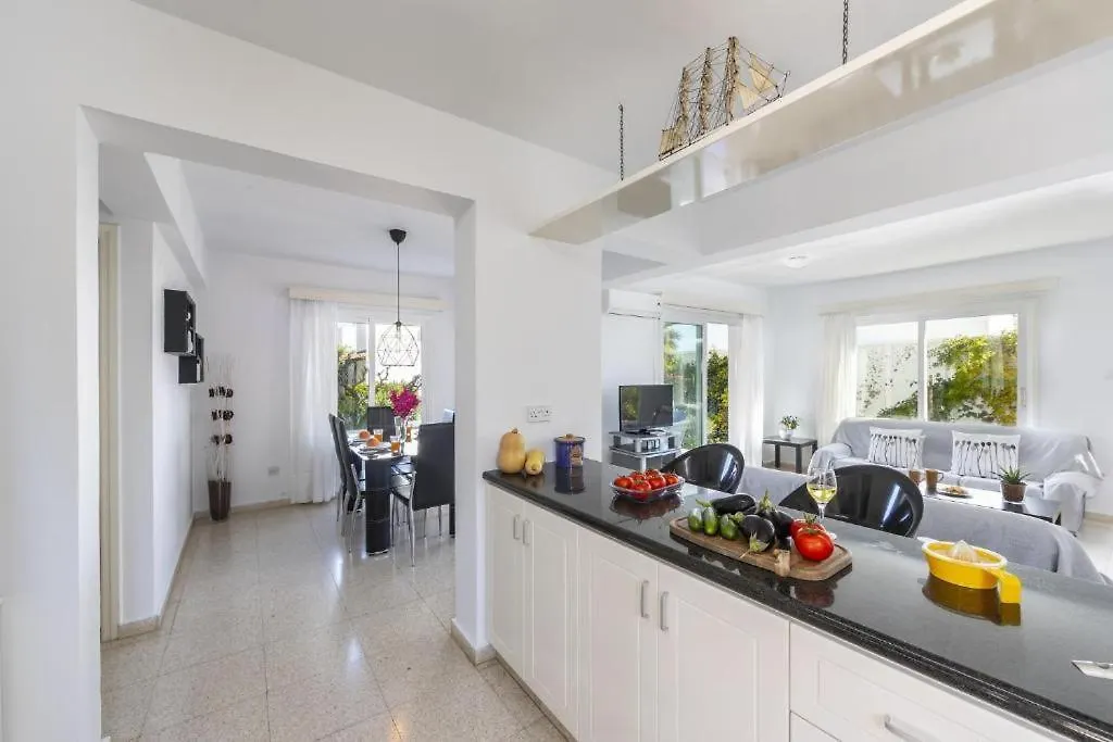 Protaras Fig Tree Bay Villa With Sea View &Jacuzzi